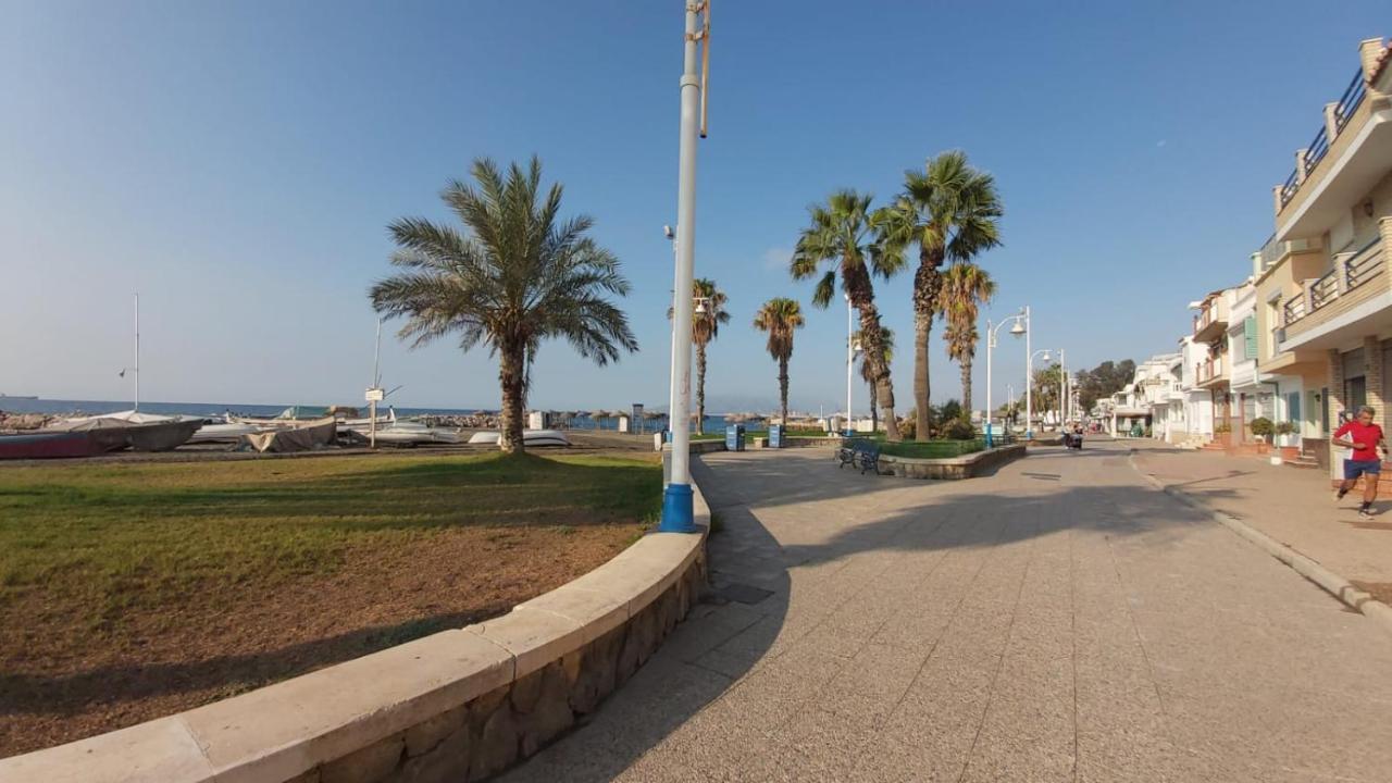 Del Parque Flats Pina Beach Malaga Bagian luar foto